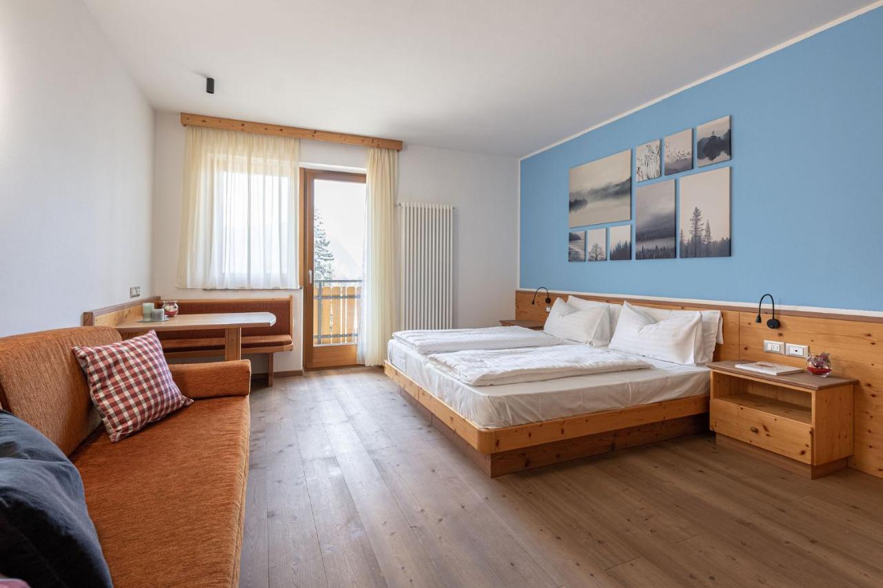 Hotel Gruenwald Salorno Esterno foto