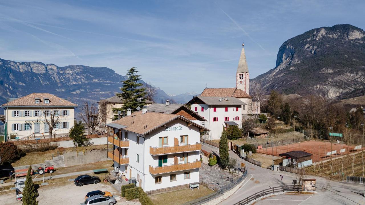 Hotel Gruenwald Salorno Esterno foto